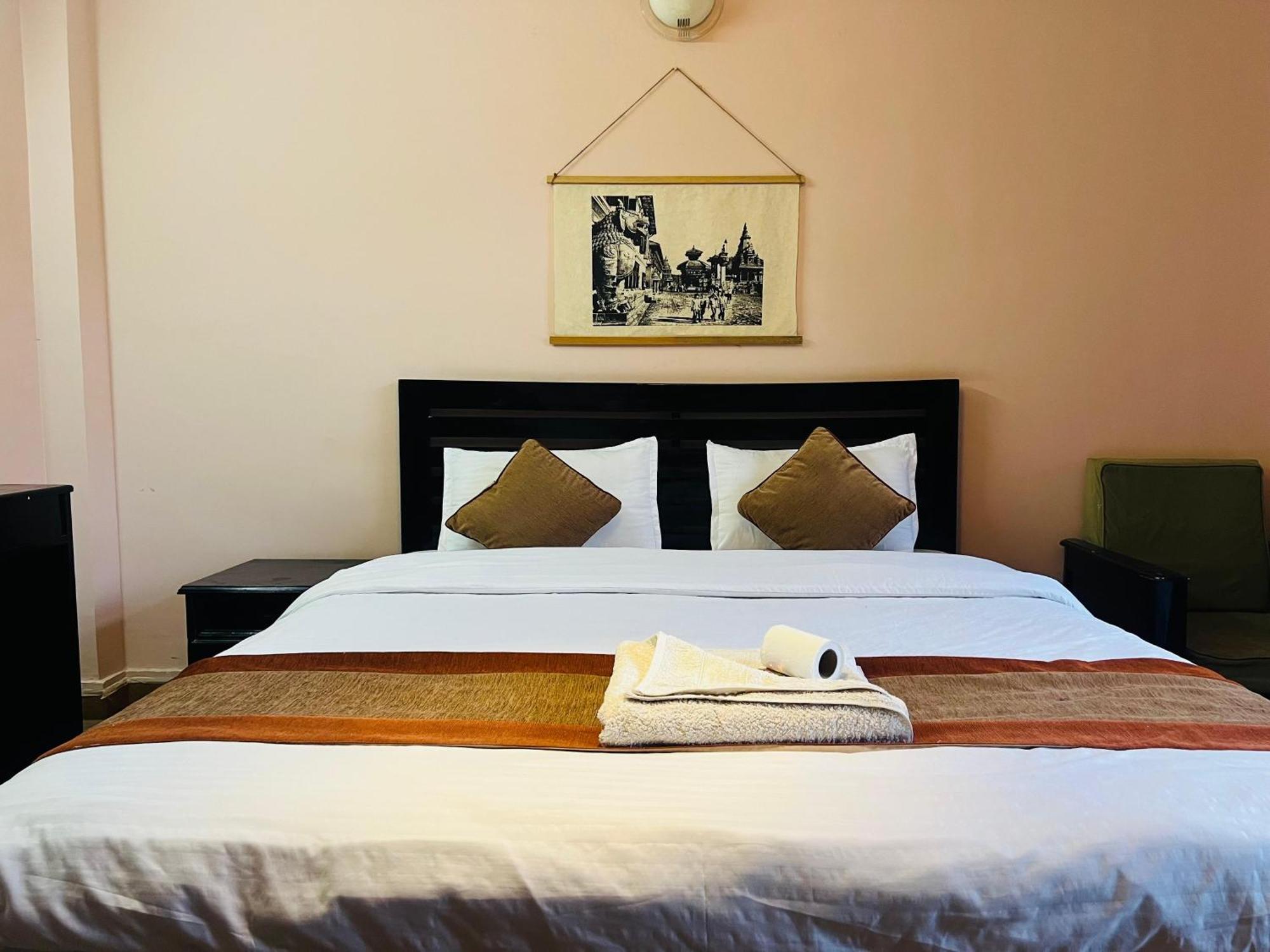 Cloud 9 Garden Hotel Kathmandu Exterior photo